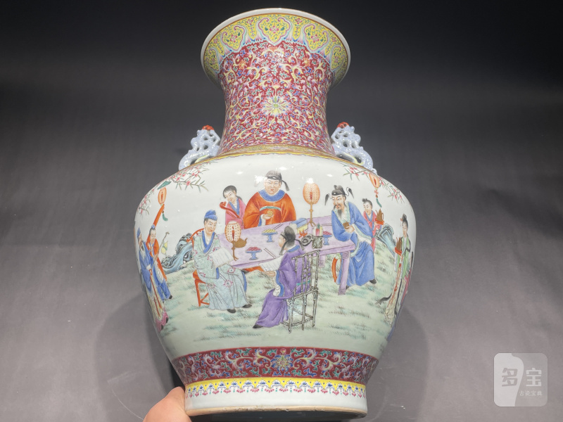 清光绪 洋彩宝相花桃村夜宴图双龙耳大尊 - 图2